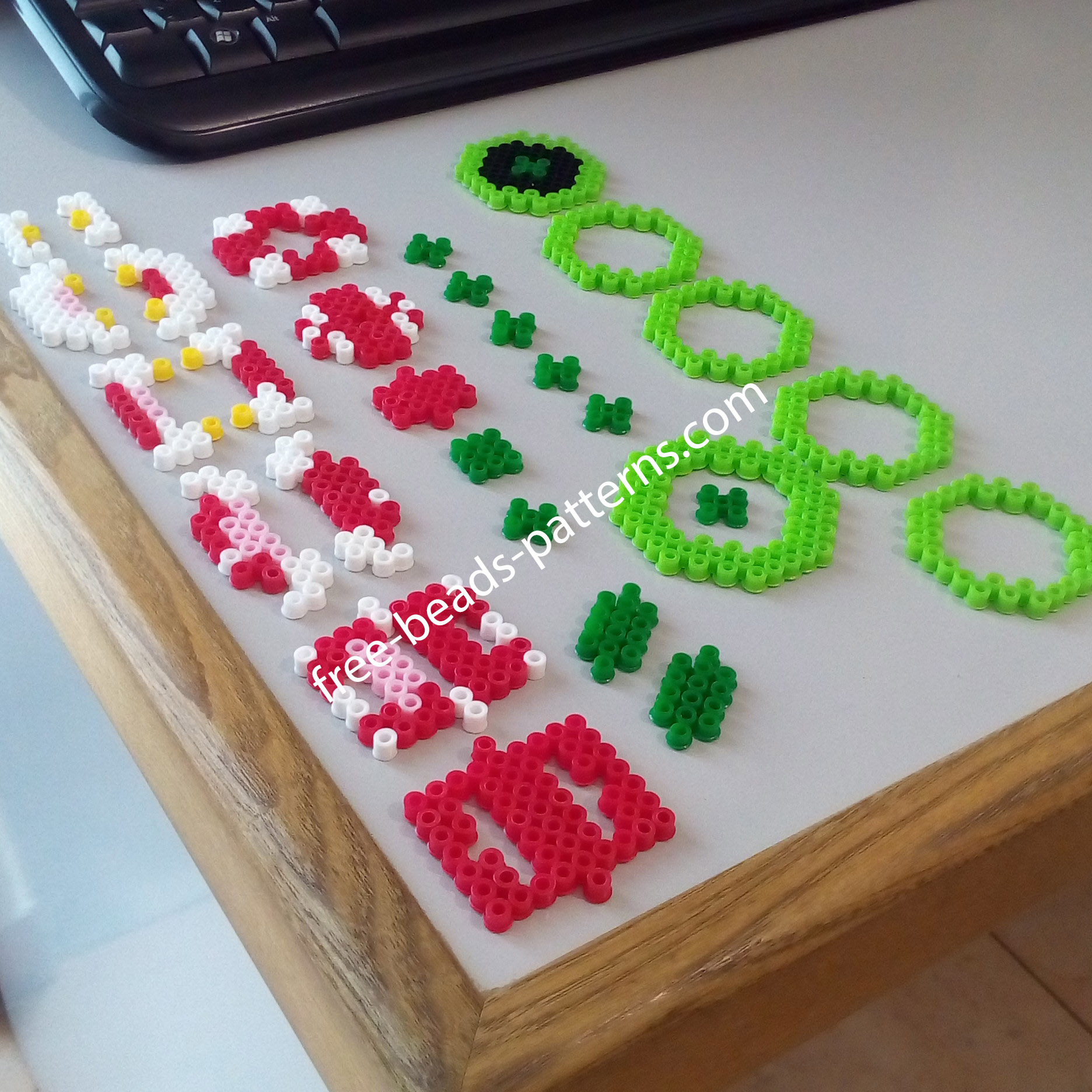 3D perler beads Piranha Plant from Super Mario work photos (1)