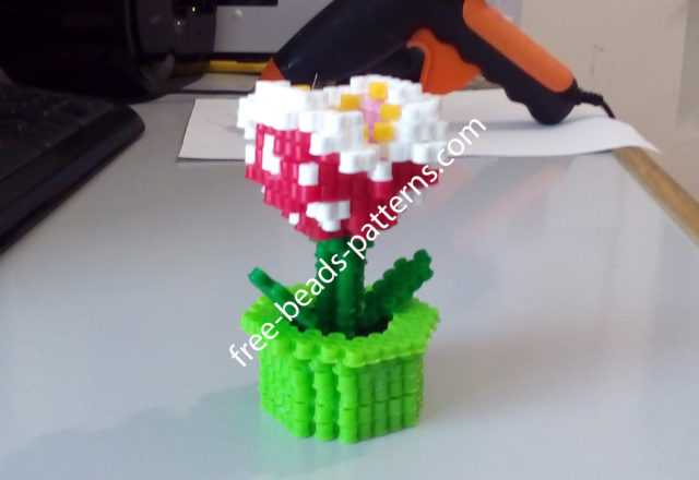 3D perler beads Piranha Plant from Super Mario work photos (3)