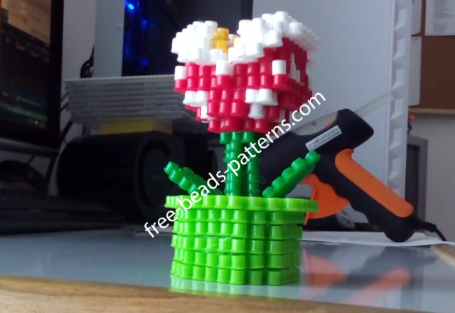 3D perler beads Piranha Plant from Super Mario work photos (7)