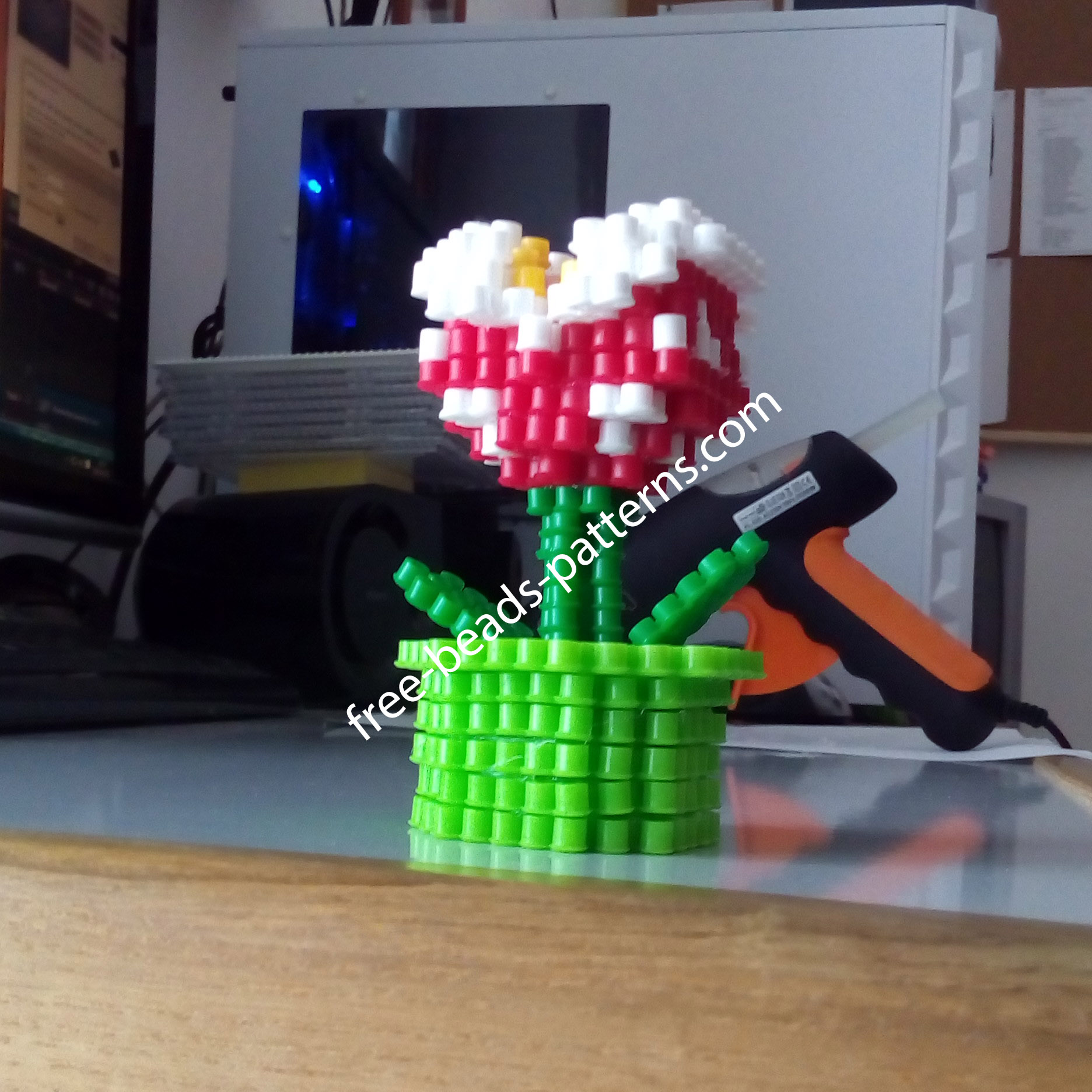 3D perler beads Piranha Plant from Super Mario work photos (7)