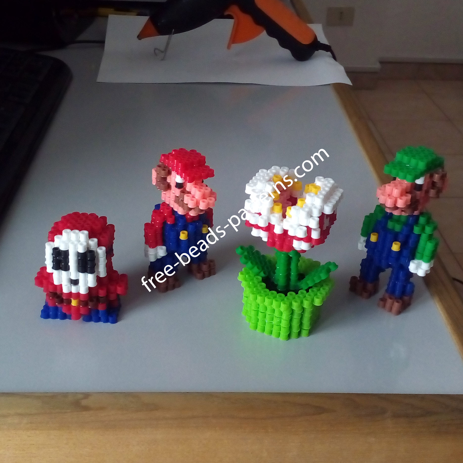 3D perler beads Piranha Plant from Super Mario work photos (9)