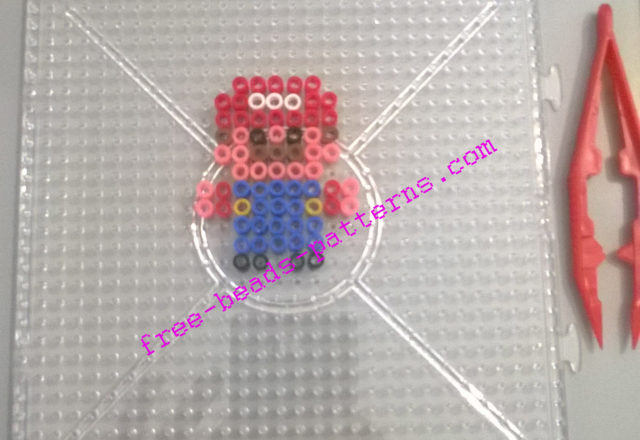 Baby Super Mario perler beads necklace photos (1)