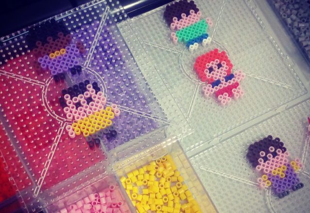 Chibi GTA Vice City perler beads characters work photos (1)