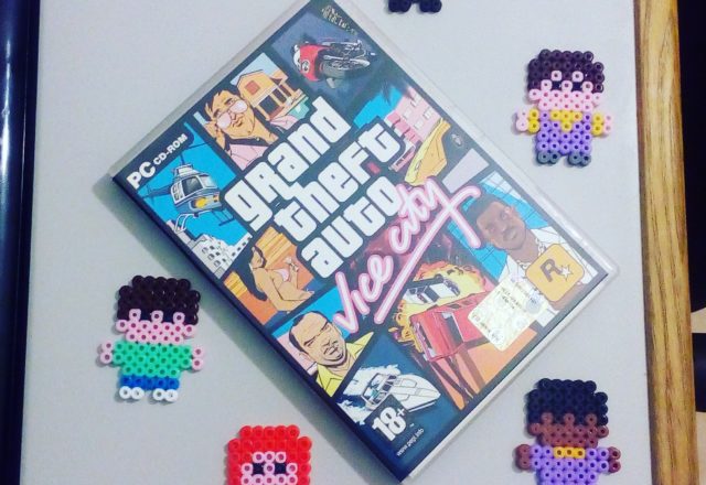 Chibi GTA Vice City perler beads characters work photos (2)
