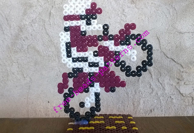 Excitebike 2D perler beads on pedestal work photos (4)