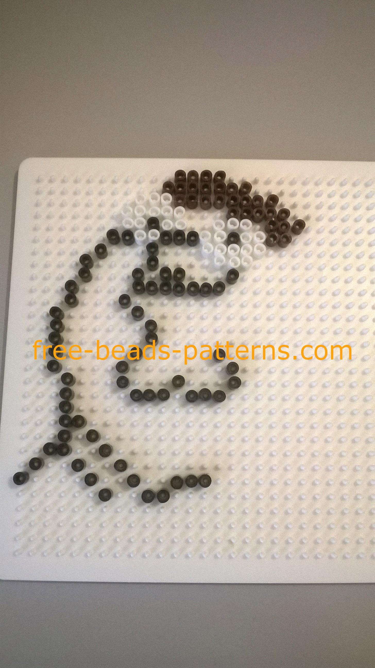 Family Guy cartoon Peter Pyssla perler beads work photos Author website user Bill (2)