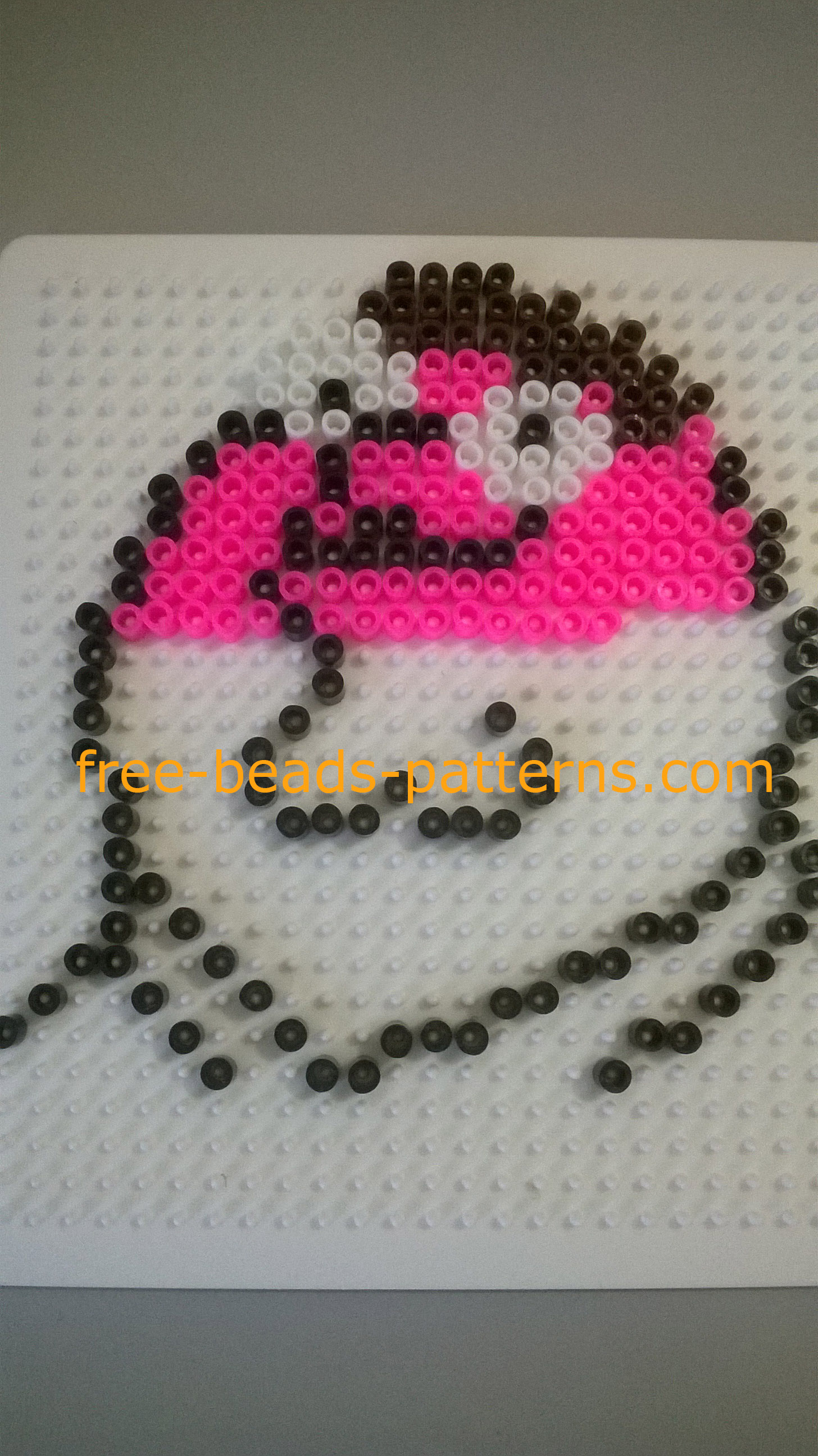 Family Guy cartoon Peter Pyssla perler beads work photos Author website user Bill (4)