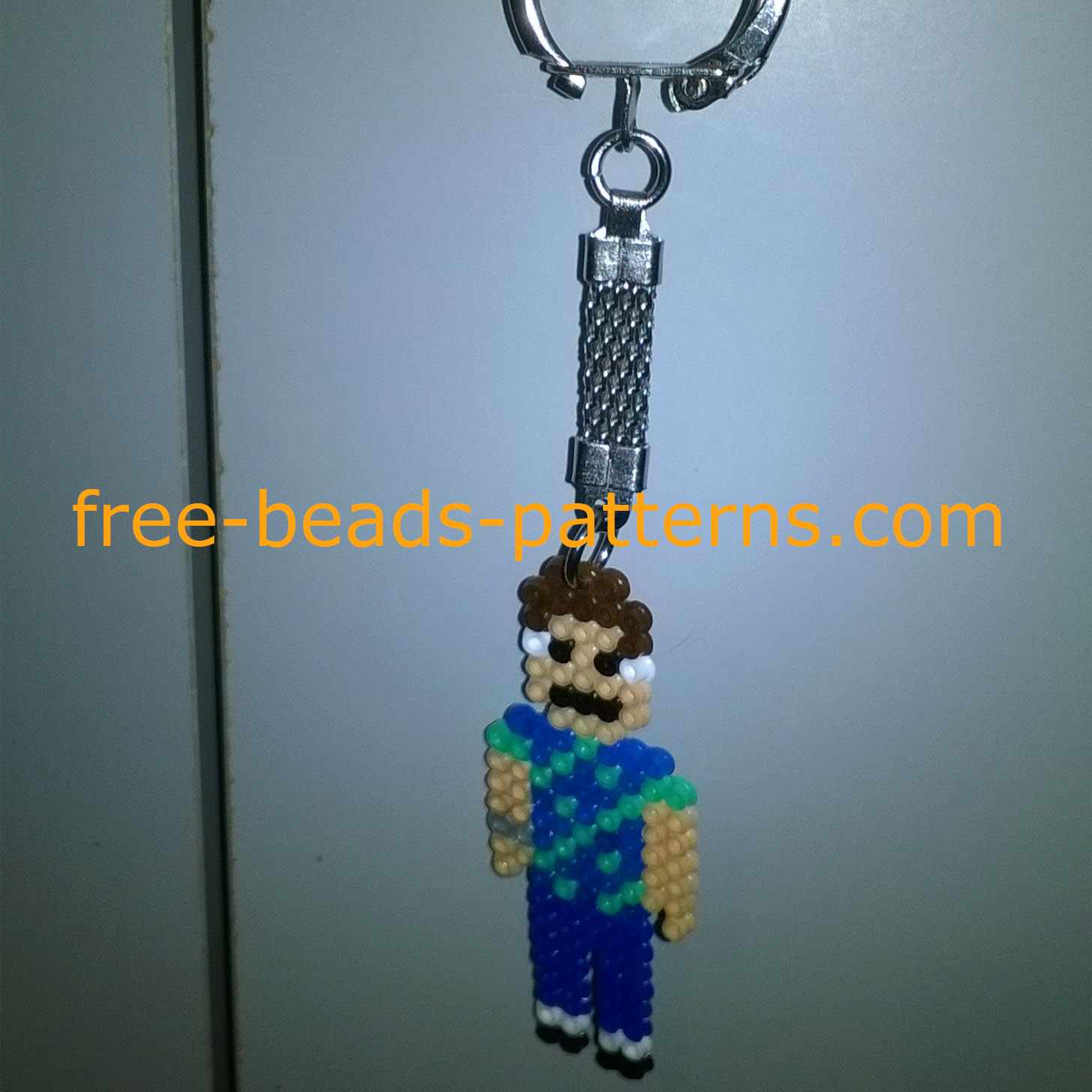 Finished work photos perler beads Hama Beads Tommy Vercetti GTA Vice City (3)