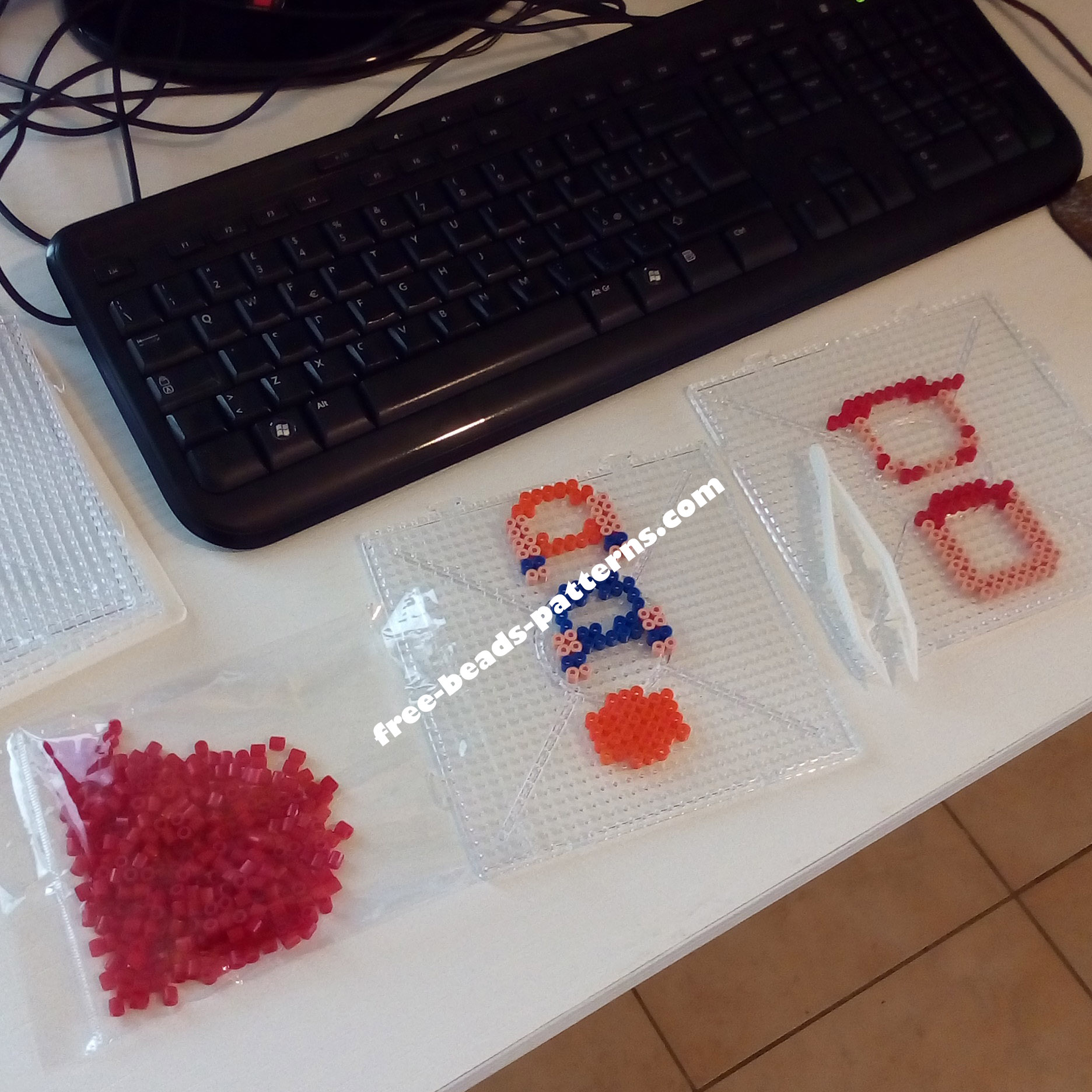 Goku Dragonball 3D Hama Beads Perler Artkal photos (1)