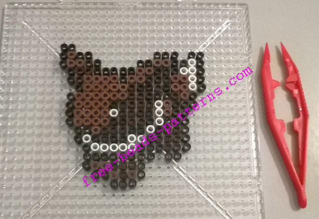 Hama Beads Pokemon Eevee magnet (1)