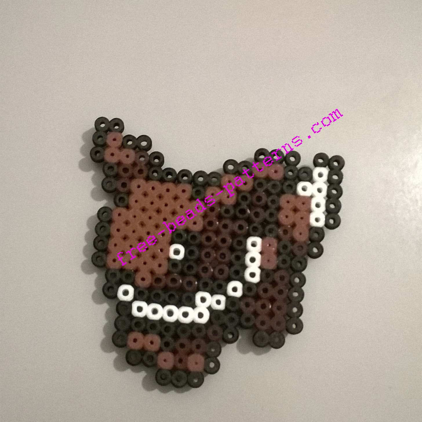 Hama Beads Pokemon Eevee magnet (2)