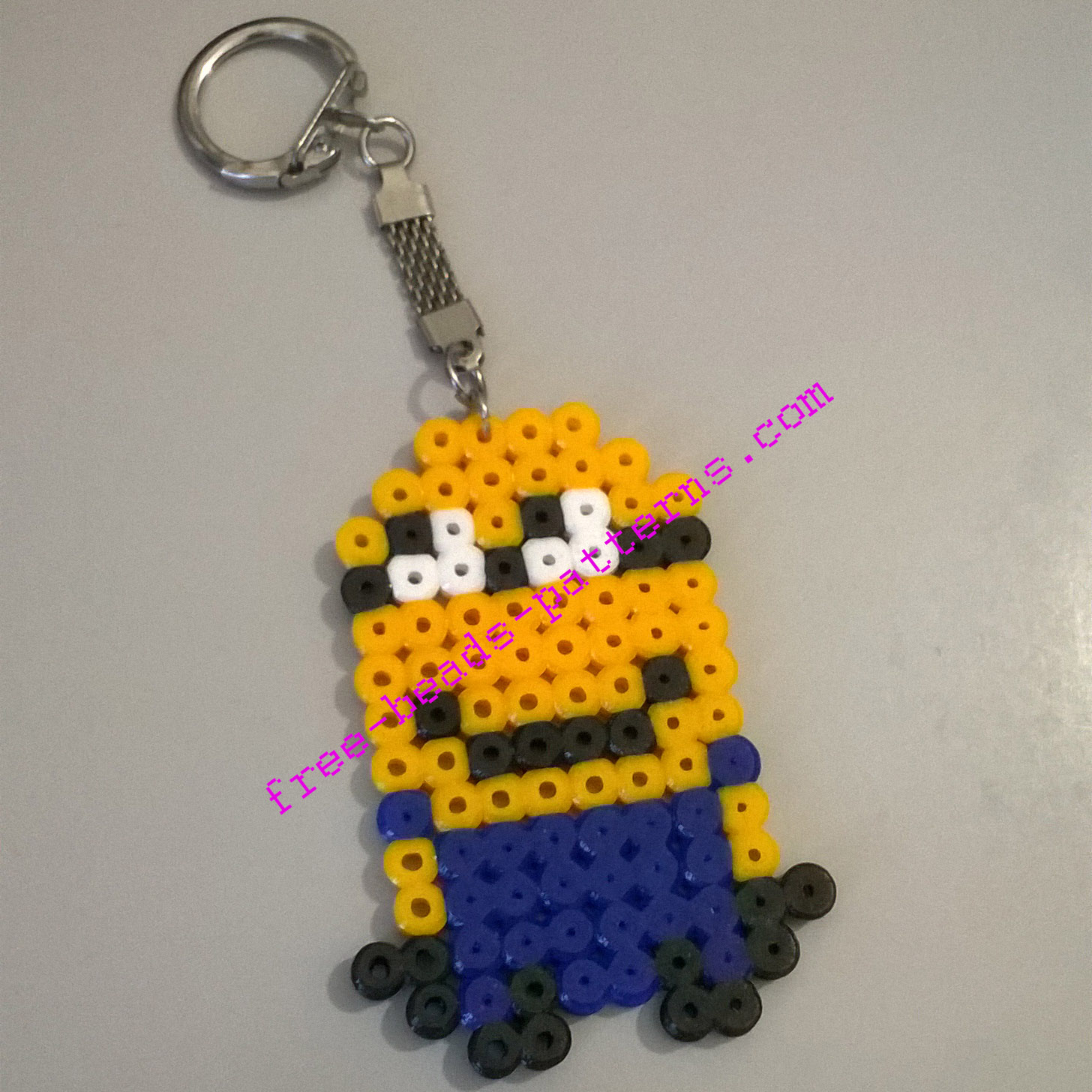 Minions hama beads keychains work photos (2)