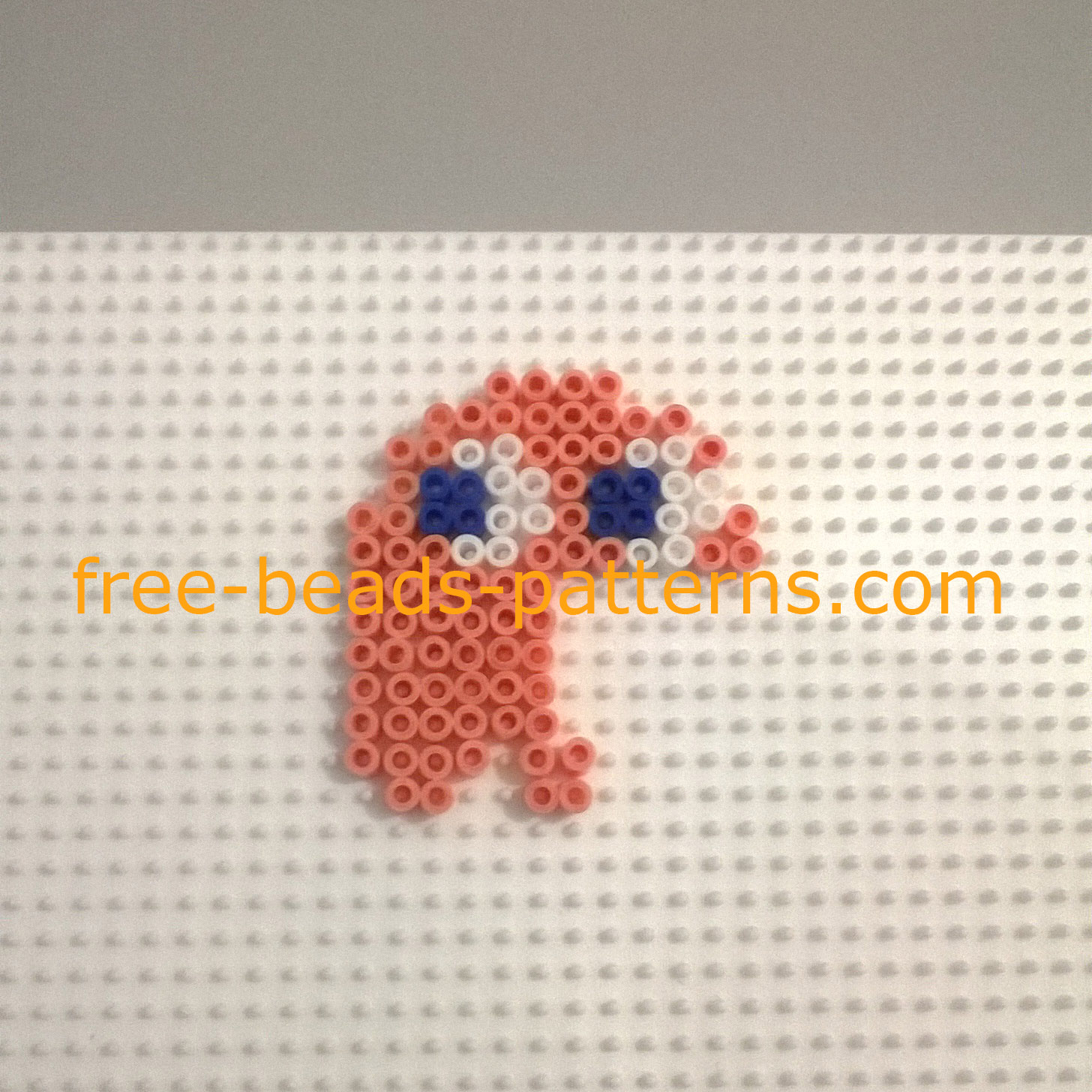 Pacman enemy Pinky work photo fuse beads author site user Bill (3)