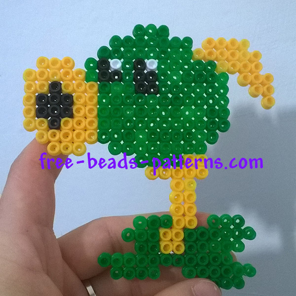 Peashooter Plants vs Zombies Pyssla fusion beads work photos author Bill (5)