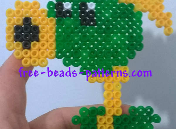 Peashooter Plants vs Zombies Pyssla fusion beads work photos author Bill (6)