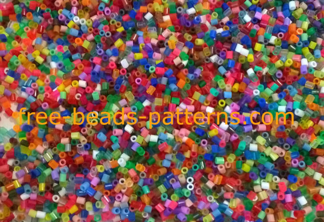 Perler beads Hama Beads mini 2, 5 mm close up view multicolor