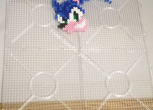 Perler beads hama beads pyssla frame with Sonic work photos (2)