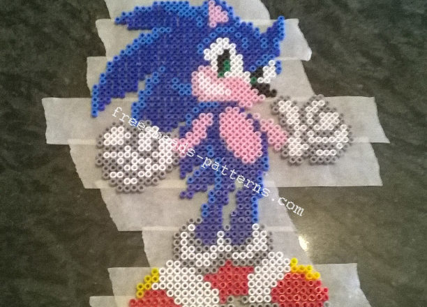 Perler beads hama beads pyssla frame with Sonic work photos (6)