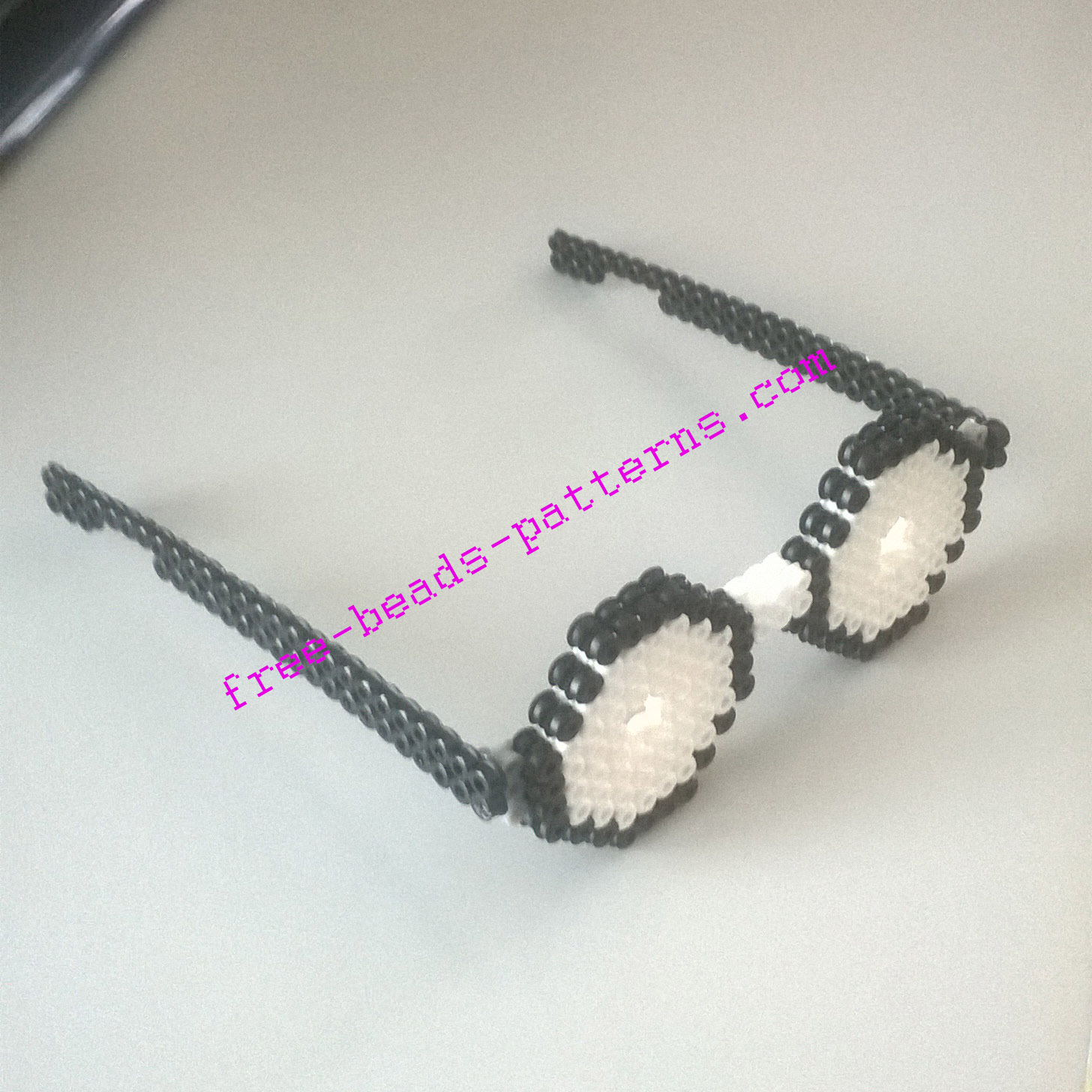 Perler beads iron beads 3D Nerd glasses (1)
