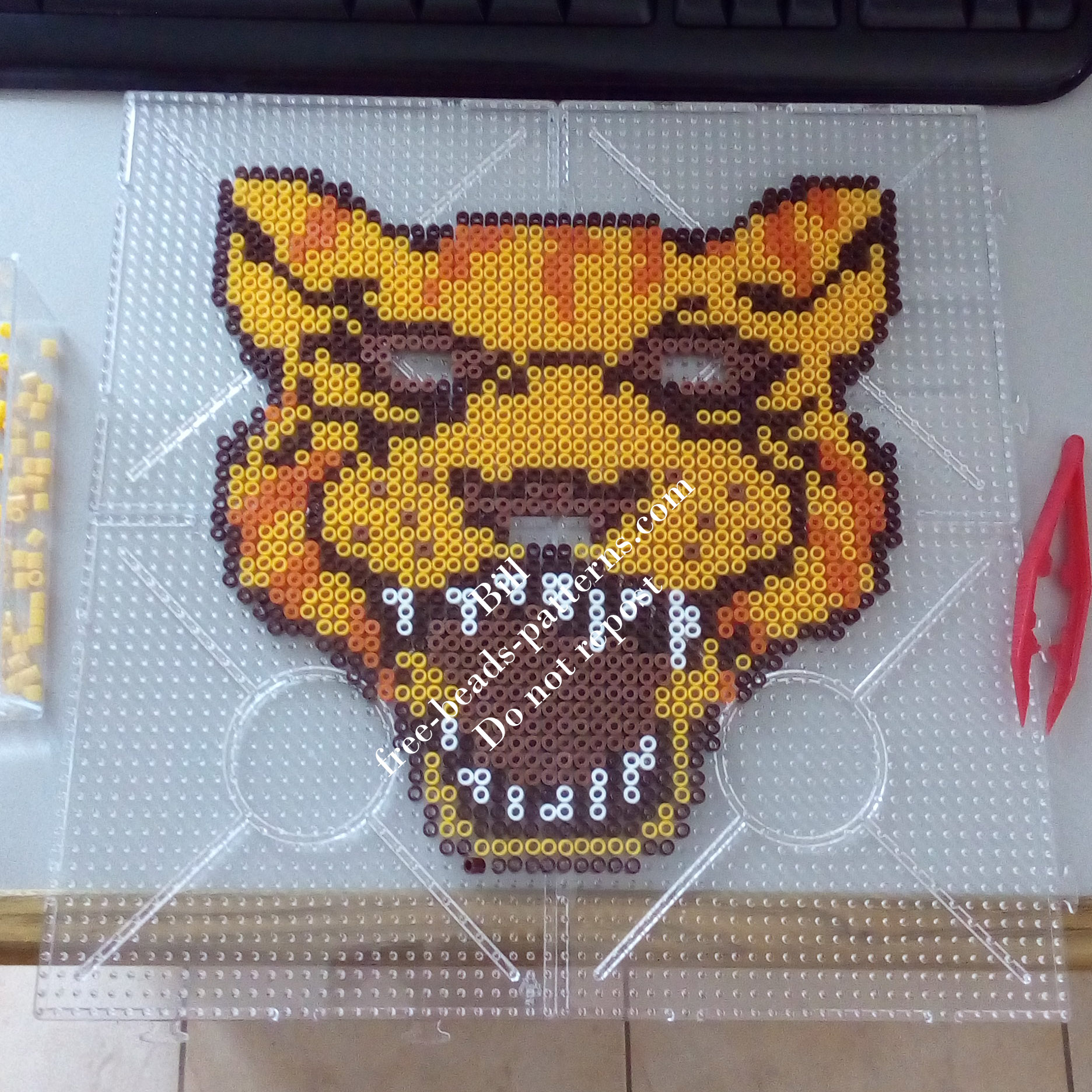 Perler beads work Hotline Miami Tony wearable mask (5)