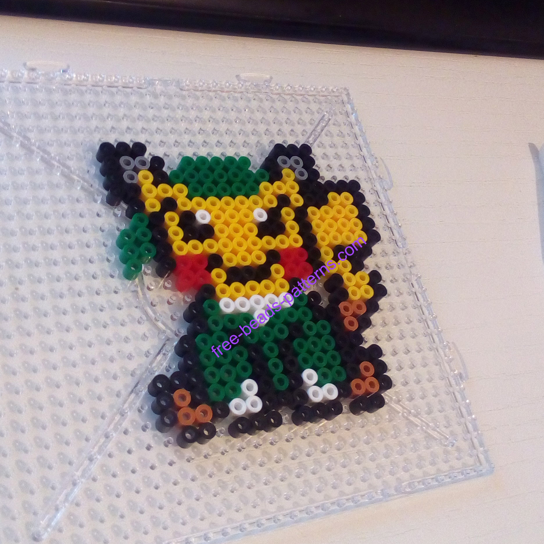 Pikachu Link Princess Zelda mashup Hama Beads Perler Artkal work photos (1)