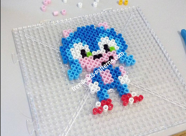 Small Sonic The Hedgehog perler beads photopearls work photo