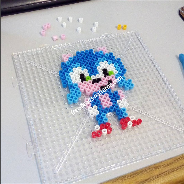 Small Sonic The Hedgehog perler beads photopearls work photo