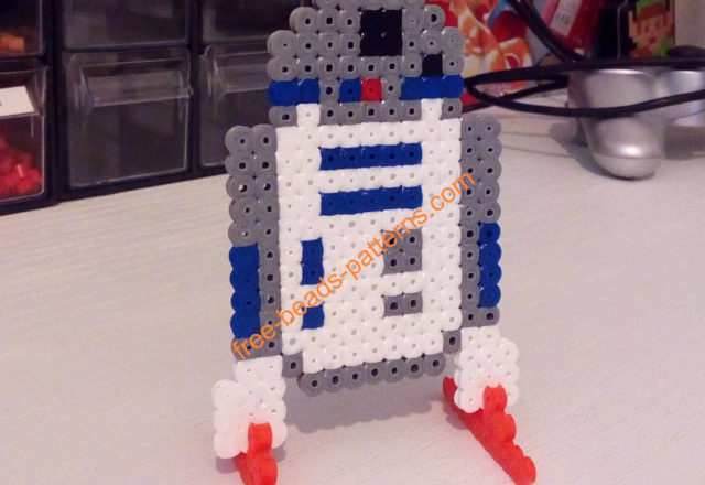 Star Wars R2-D2 Hama Beads work photos (1)