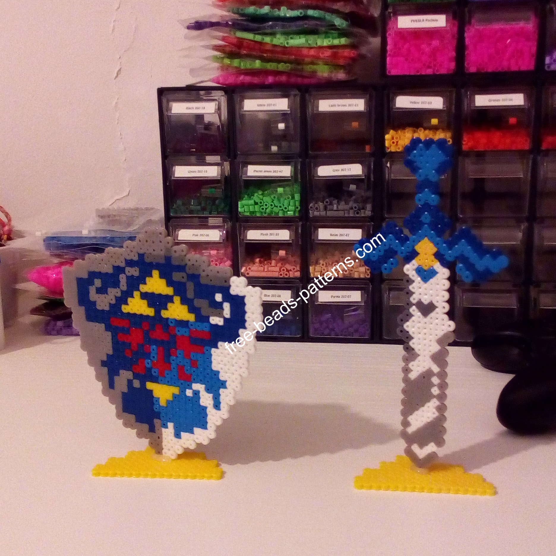 The Legend Of Zelda Master Sword and Hyrule Shield Hama Beads Perler photos (10)