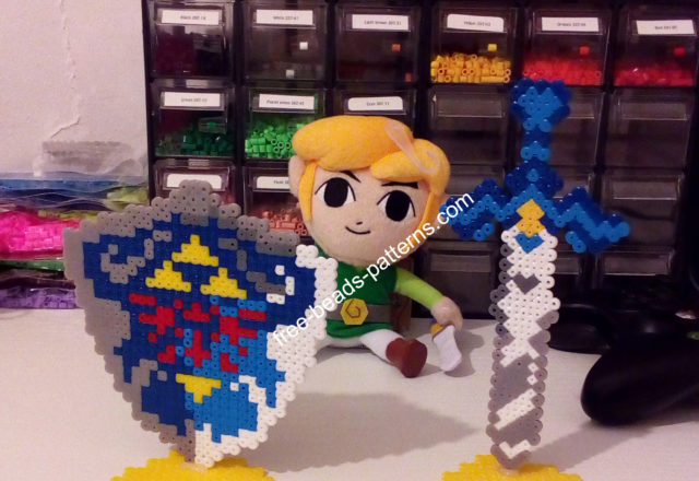 The Legend Of Zelda Master Sword and Hyrule Shield Hama Beads Perler photos (11)