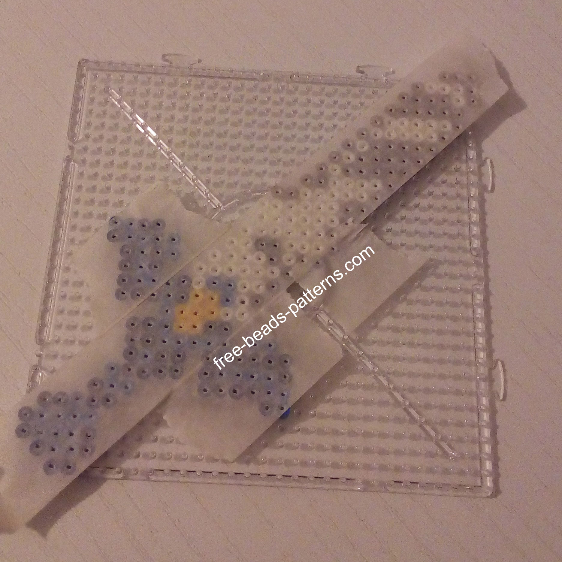 The Legend Of Zelda Master Sword and Hyrule Shield Hama Beads Perler photos (3)