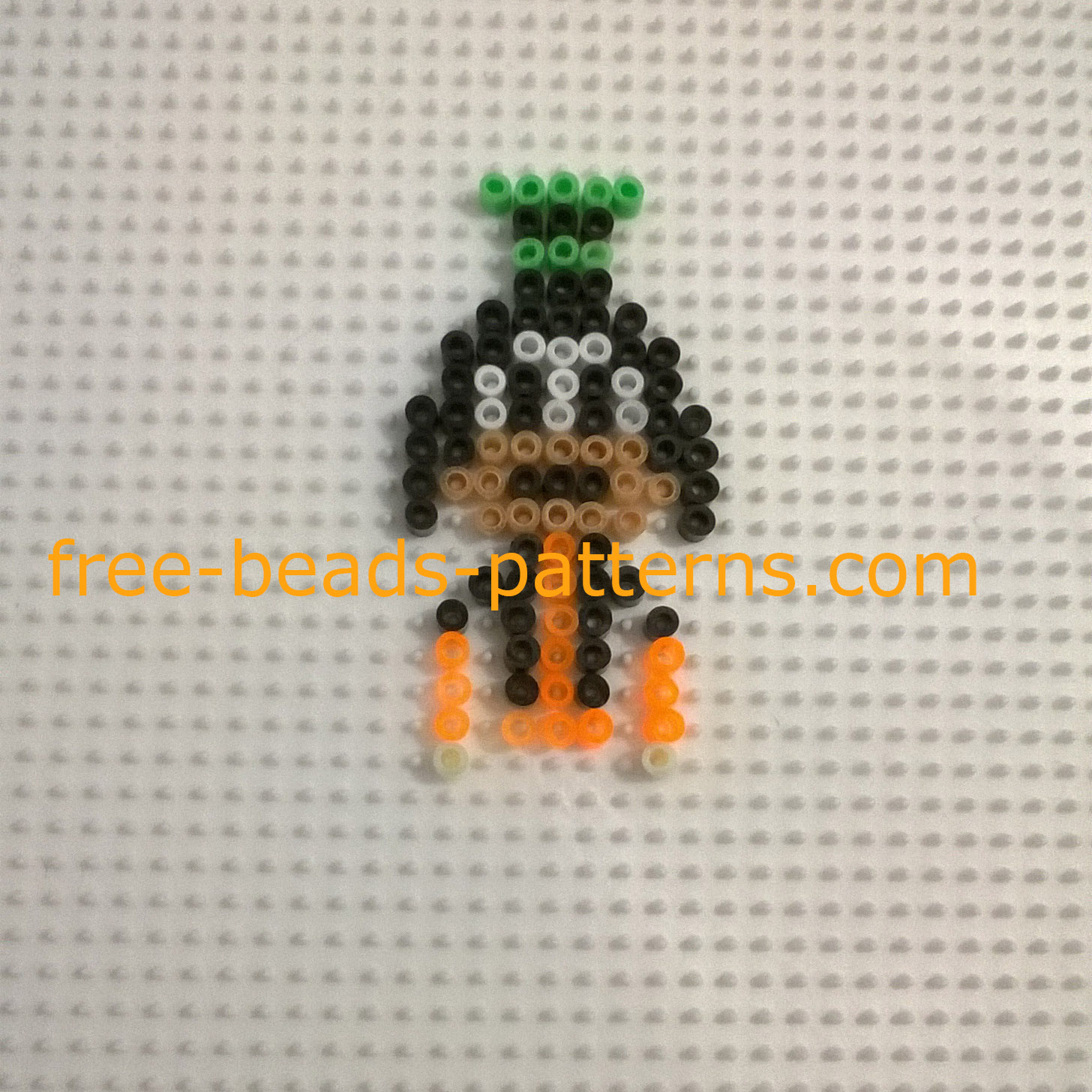 Work photos Disney Goofy perler beads Hama beads mini (3)